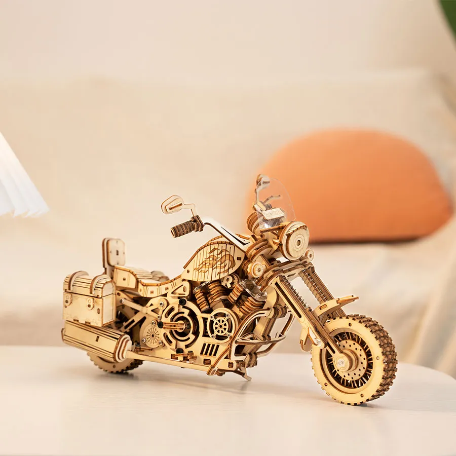 Cruiser Motorcycle – Image 4