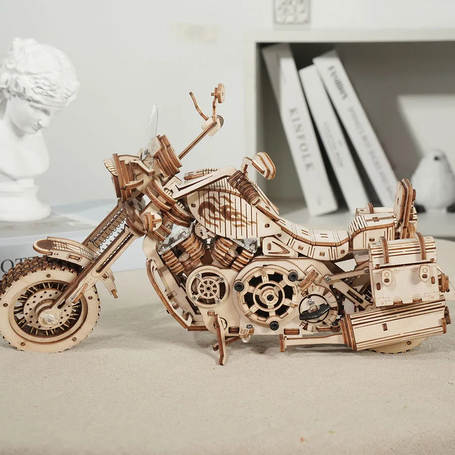 Cruiser Motorcycle – Image 3