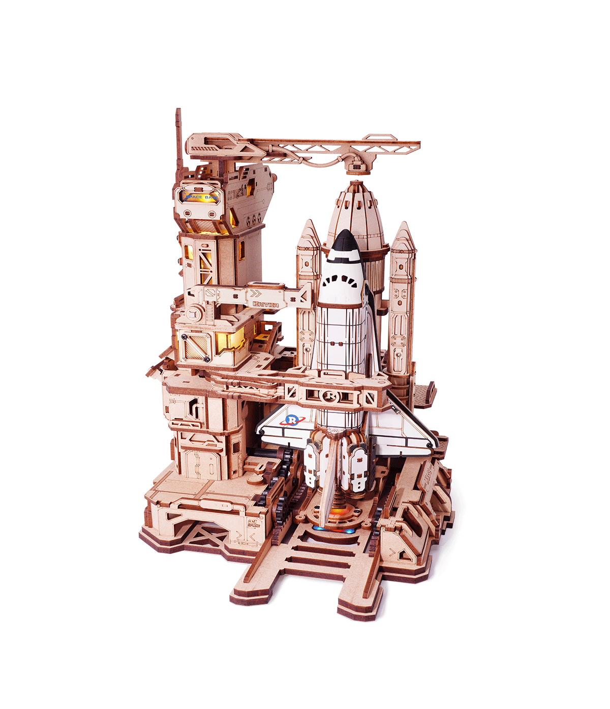 Puzzle 3D mécanique en bois ROKR Space Shuttle LKA02 représentant une navette spatiale sur une base de lancement futuriste avec tour de contrôle, bras mécaniques.