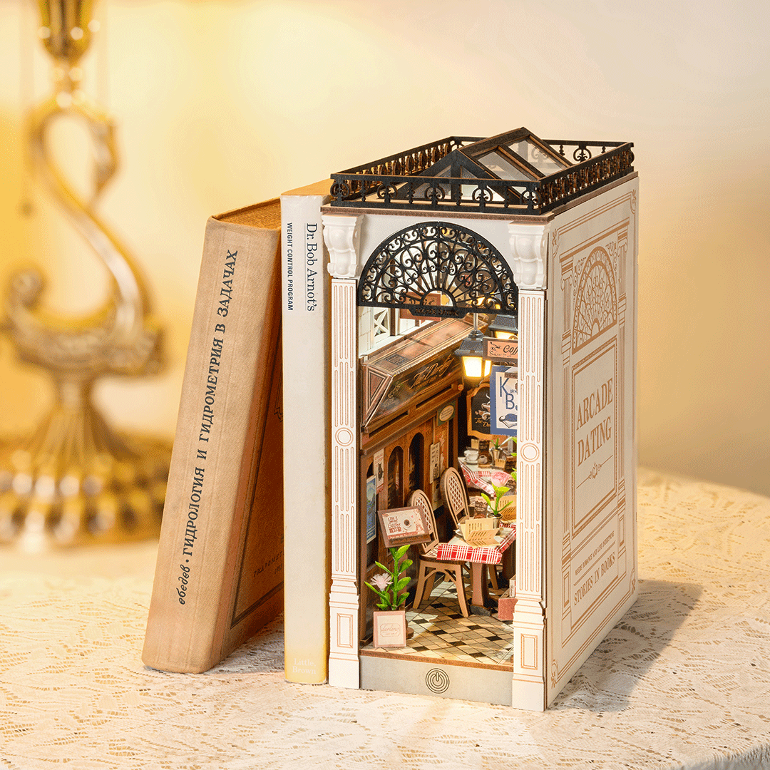 Book Nook Arcade Dating – Image 2