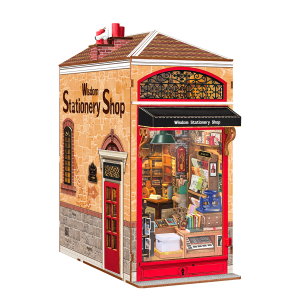 Rolife Wisdom Stationery Shop TGB19, Book Nook miniature représentant une boutique de papeterie vintage à deux étages avec éclairage LED et nombreux détails.