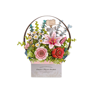 Rolife Rowood Wooden Flower Basket TW03H, composition florale DIY en bois avec fleurs roses, rouges et blanches, feuillage vert et jardinière décorative.